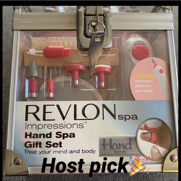 Revlon Other - 🎉2XHP🎉REVLON HAND SPA GIFT SET